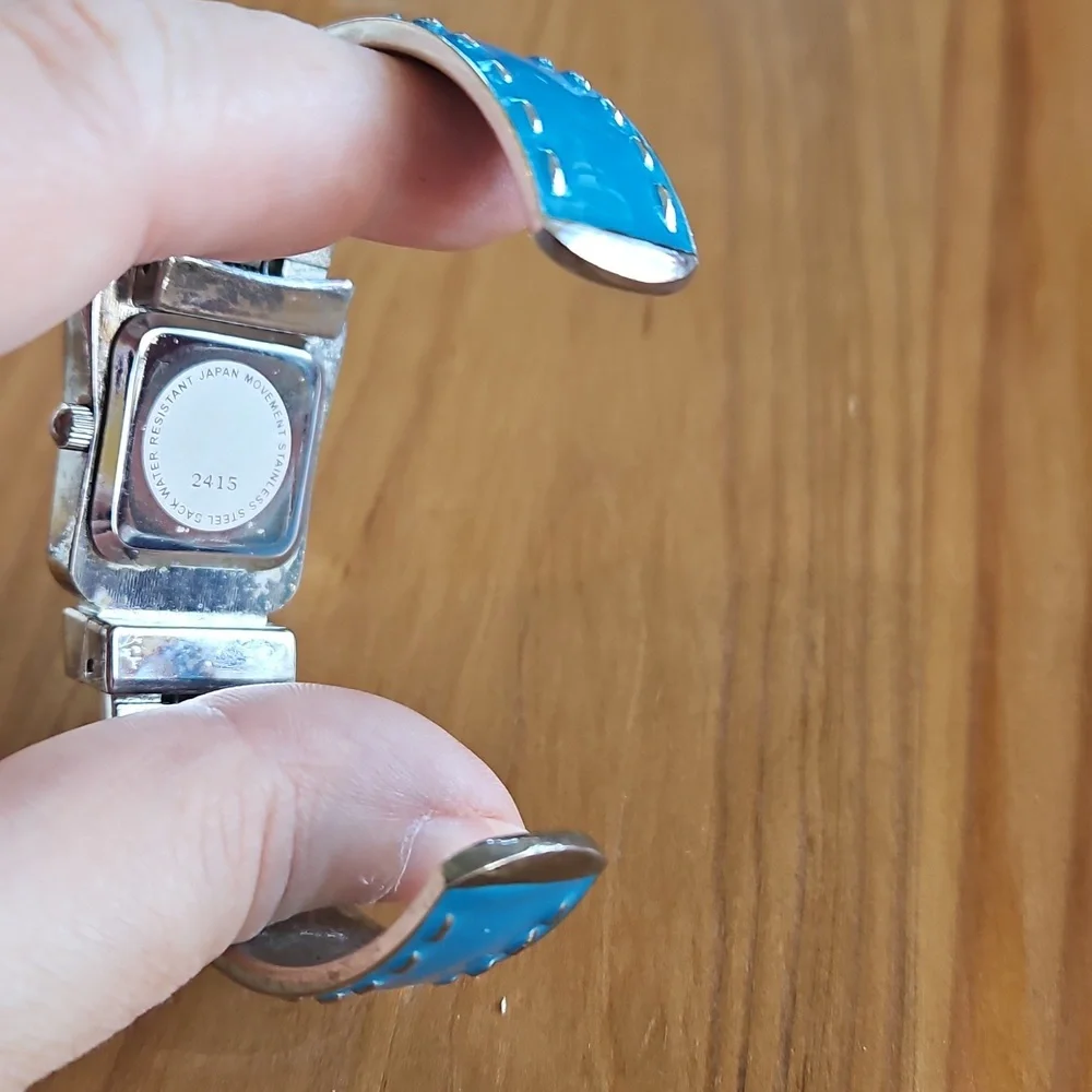Vellacio Buckle Cuff Bracelet Watch OS